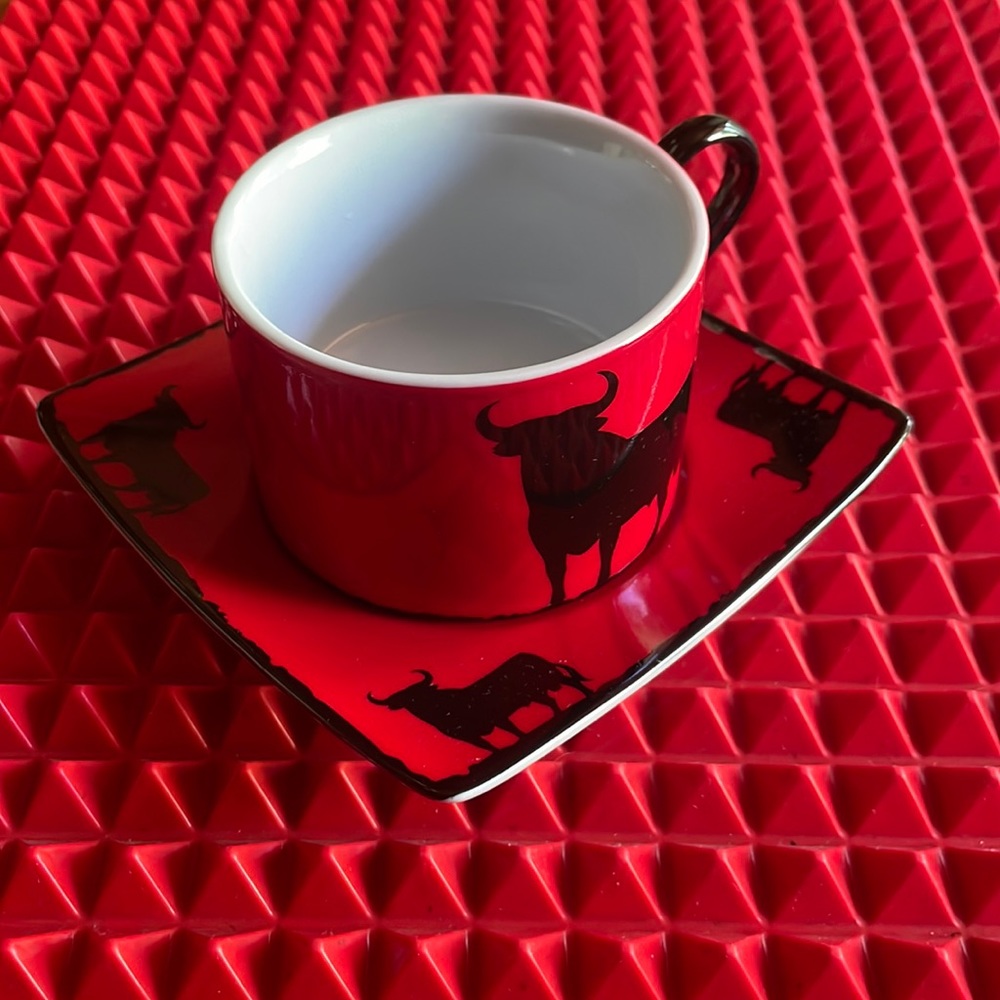 TORO RED & BLACK COFFEE CUP AND SAUCER